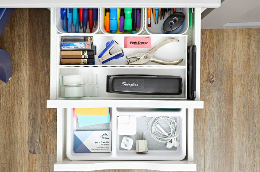 Declutter-Your-Desk,-Declutter-Your-Mind